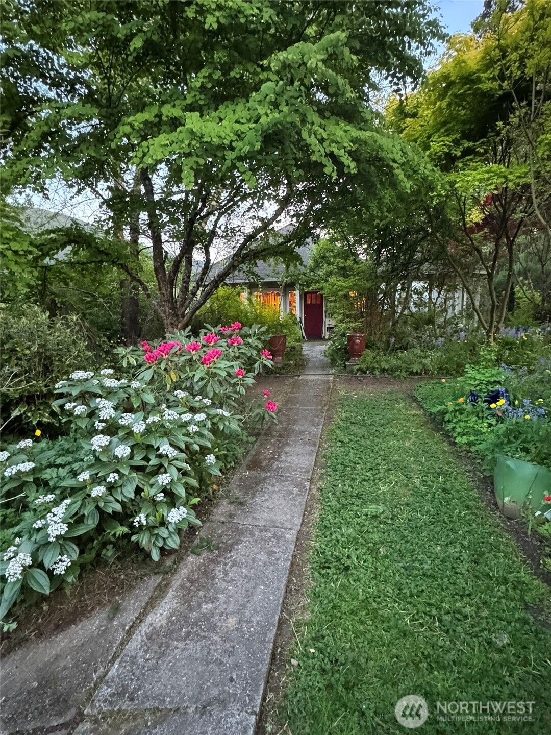 354 Royer Street Property Photo 11