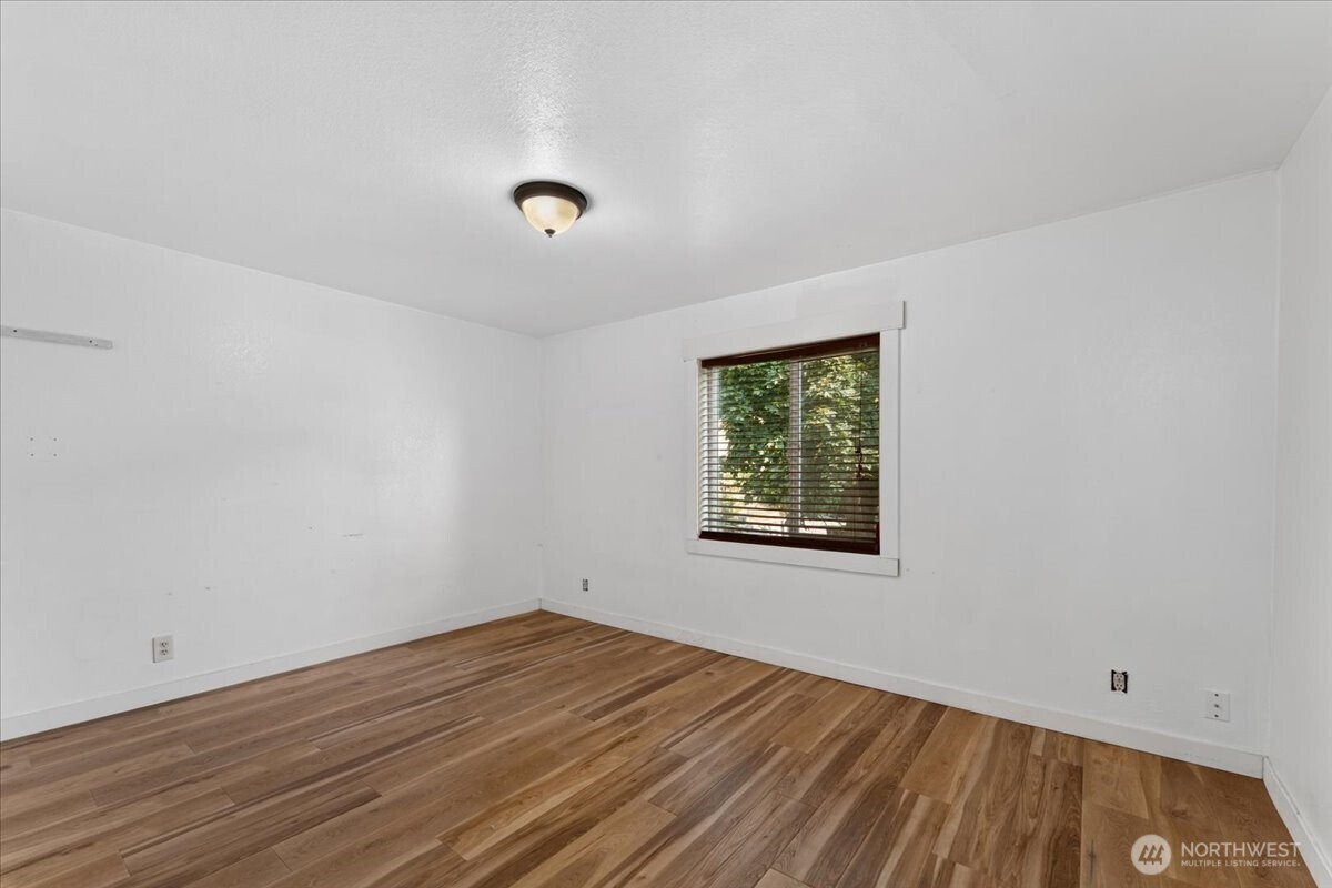 634 Warren Avenue Property Photo 28
