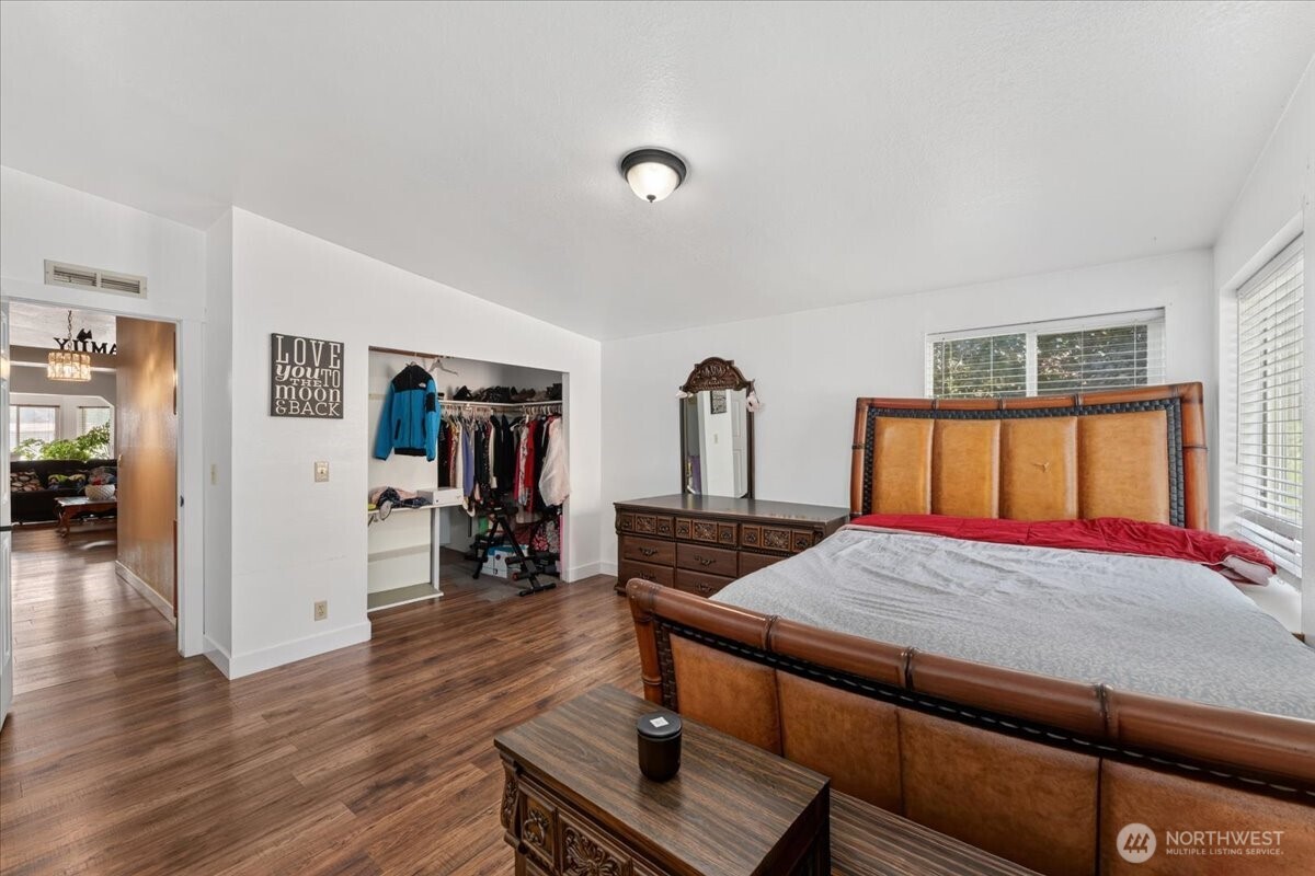 634 Warren Avenue Property Photo 31