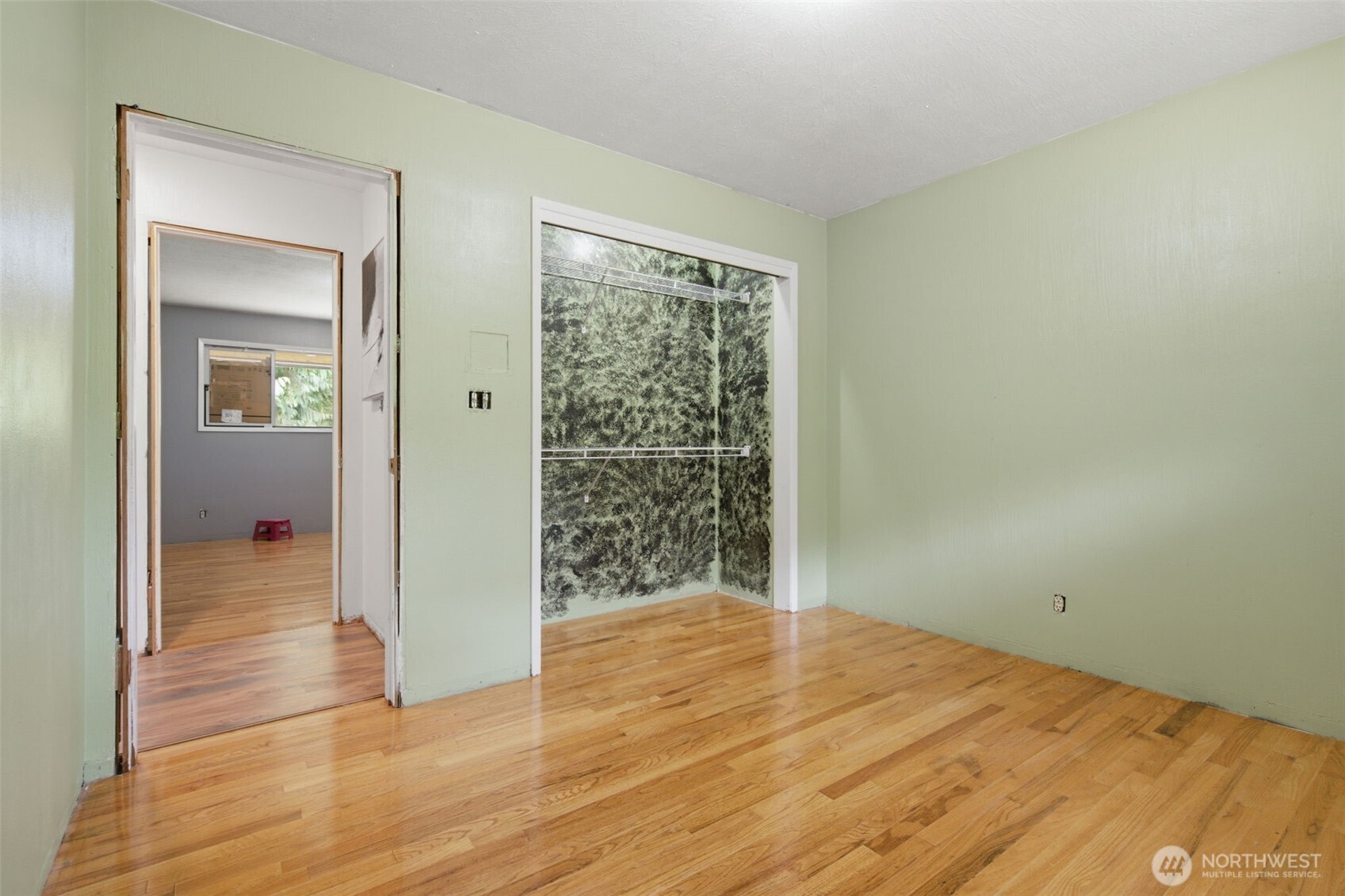 2469 Northlake Way Property Photo 13