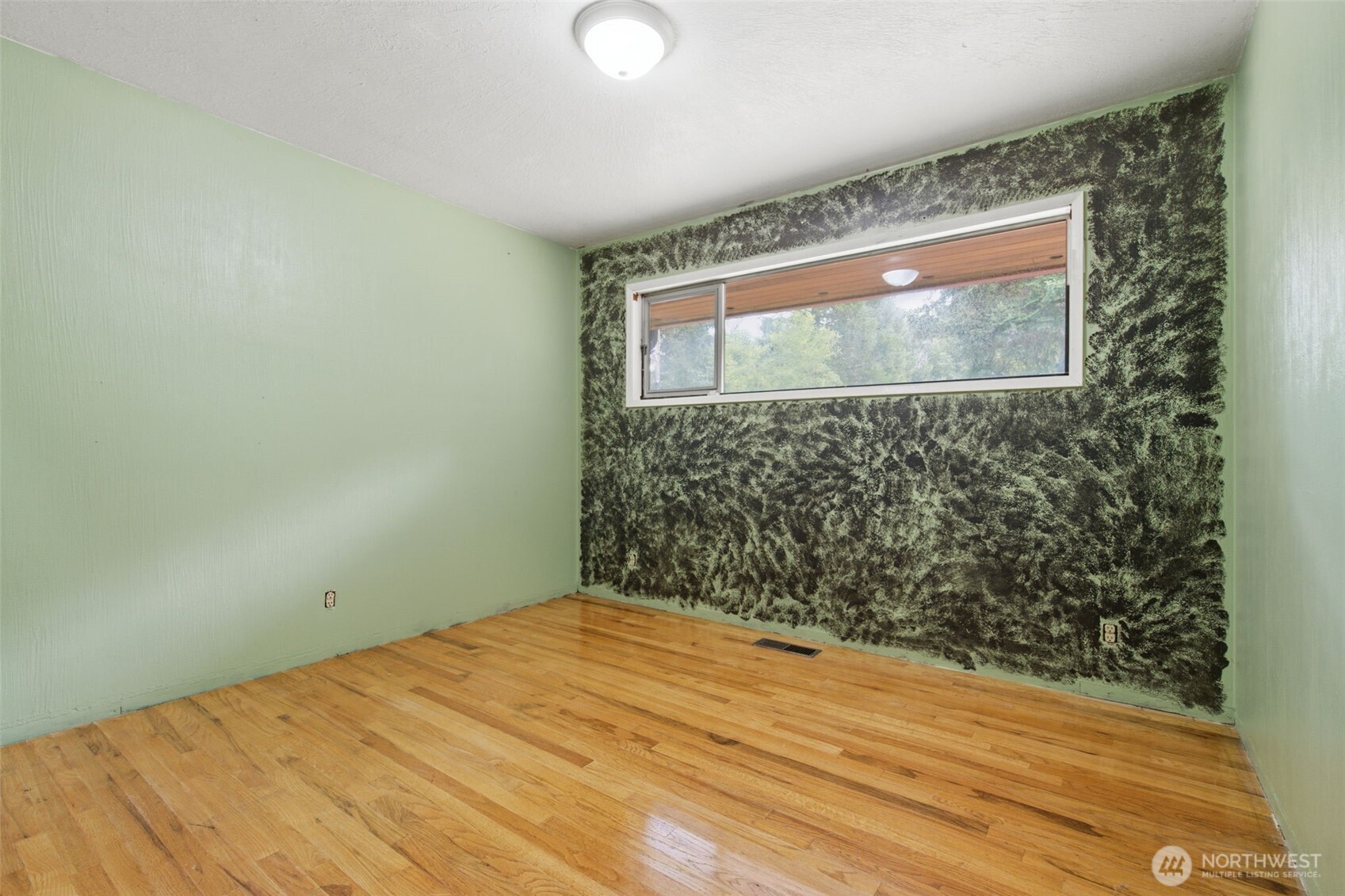 2469 Northlake Way Property Photo 17