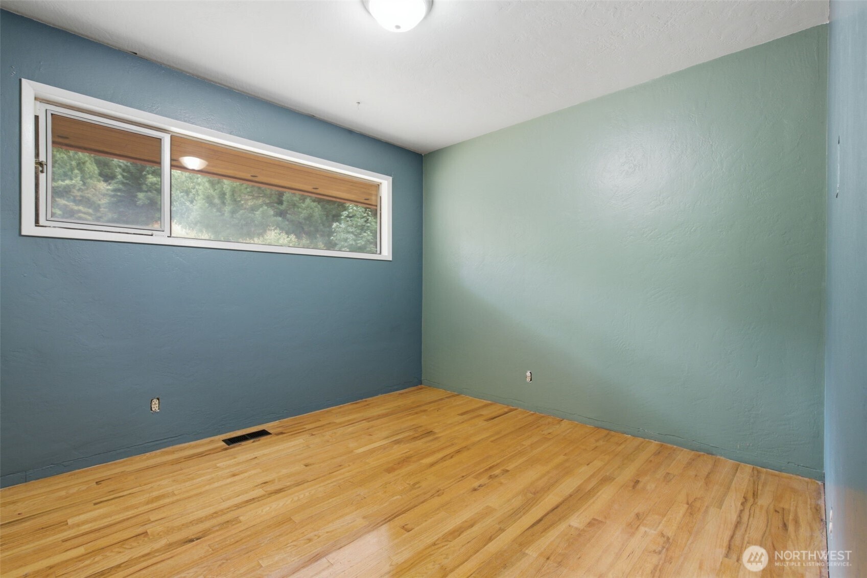 2469 Northlake Way Property Photo 24