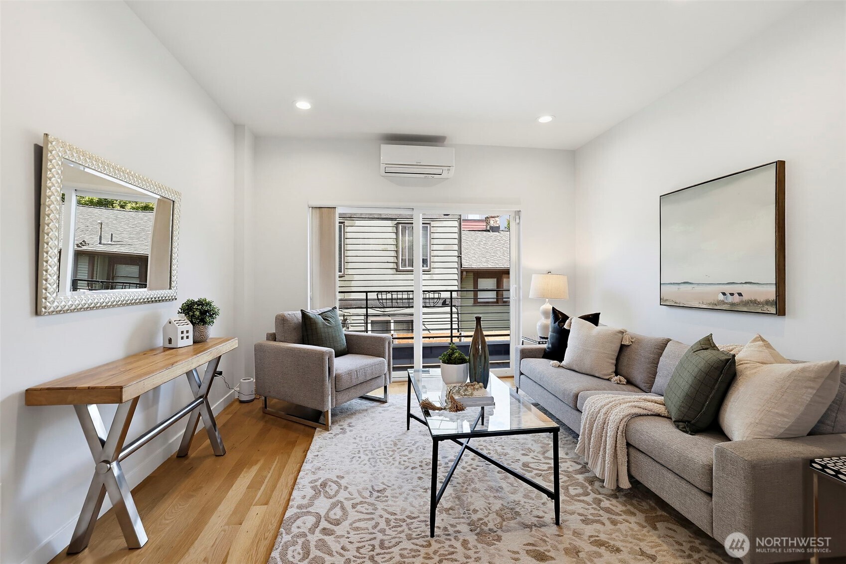 4300 Sw Willow Street #e Property Photo 4