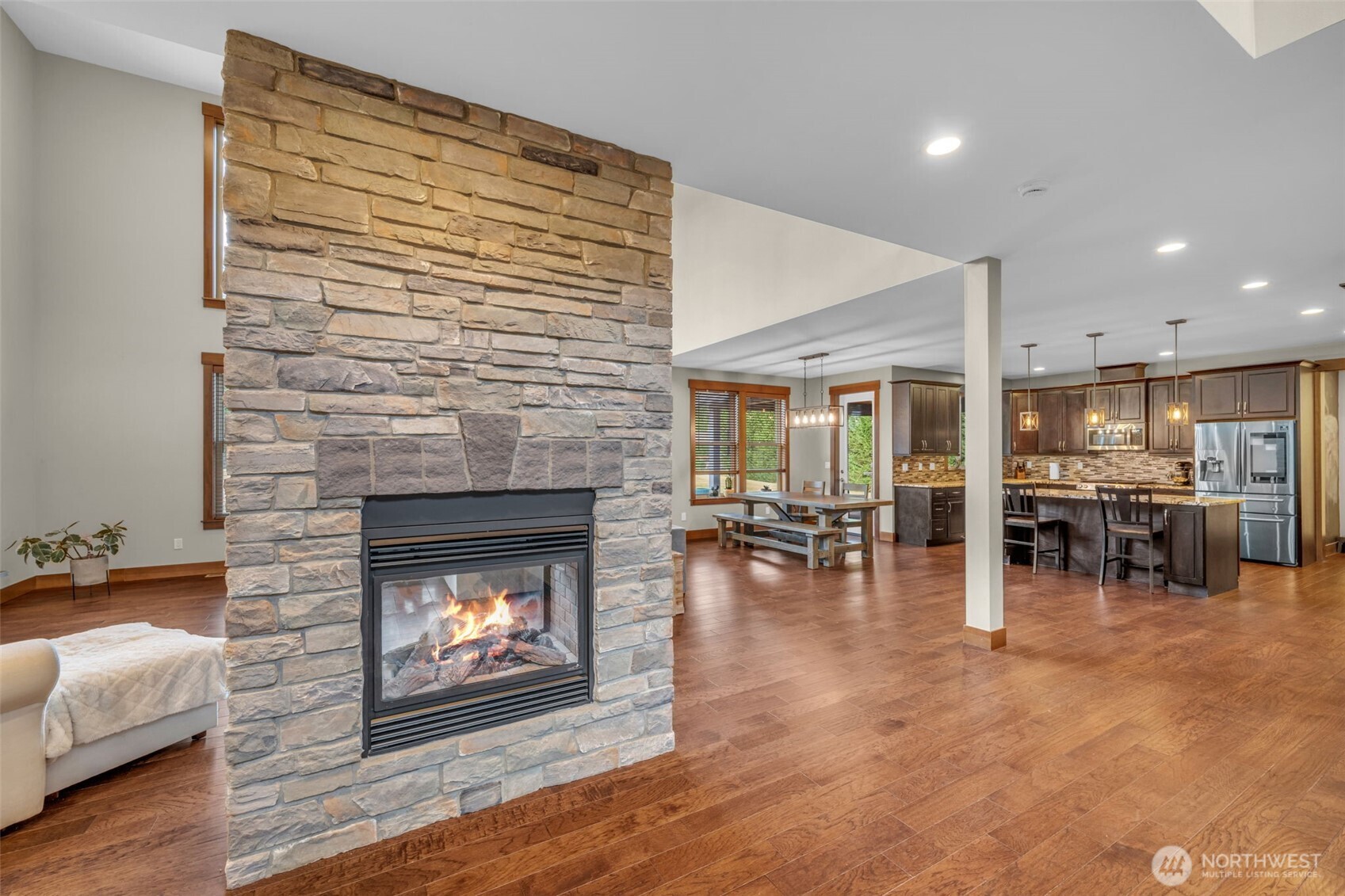 13709 110th Street Property Photo 6