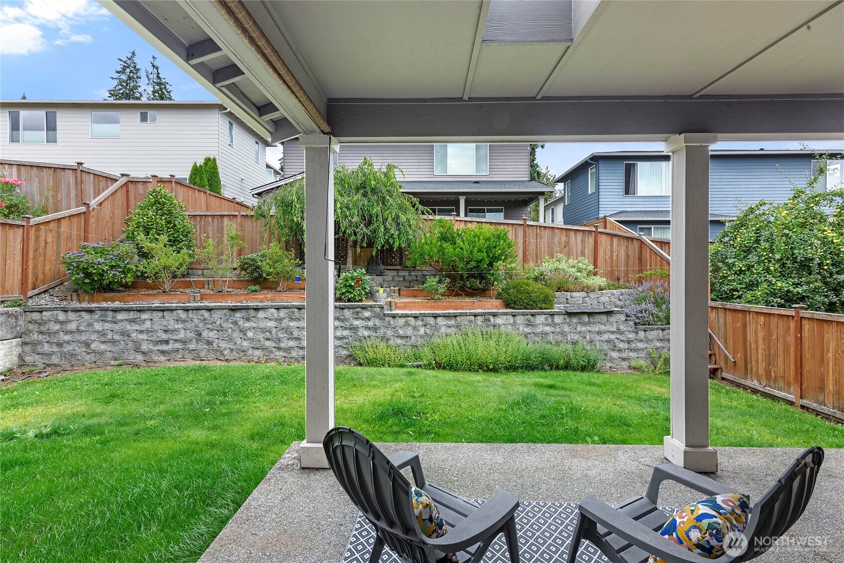 2424 Ne Redford Street Property Photo 5