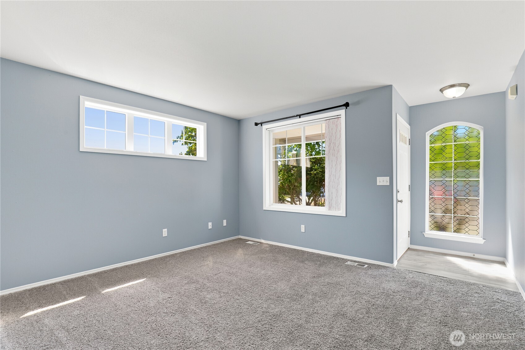 8029 46th Avenue Property Photo 5
