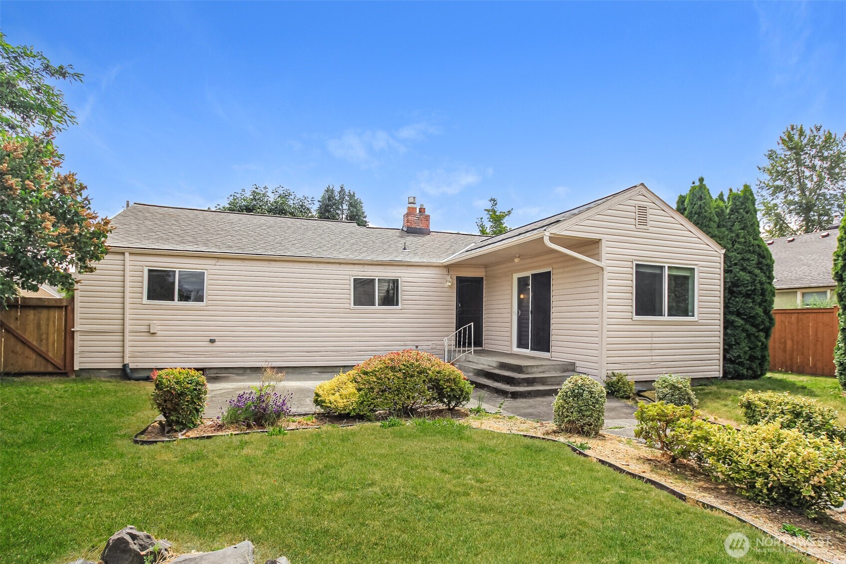 6426 G Street Property Photo 5