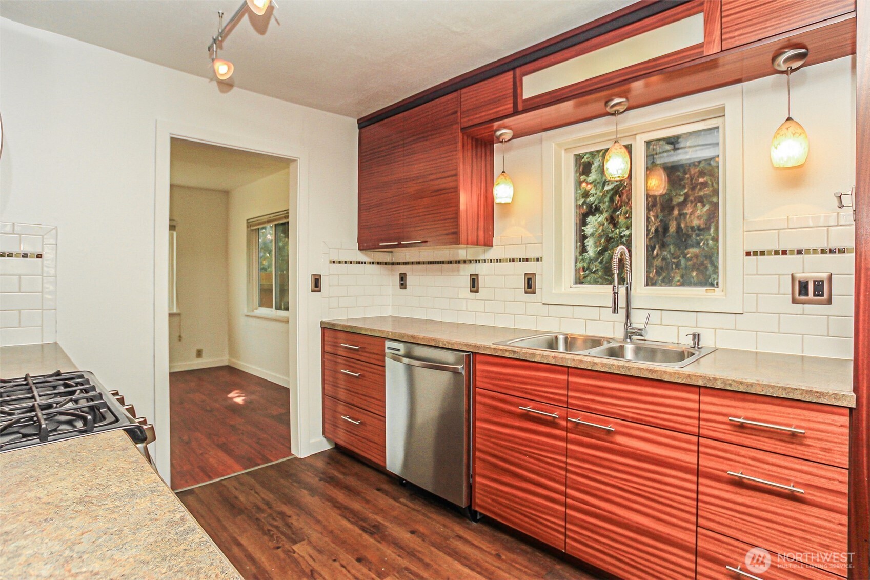 6426 G Street Property Photo 6