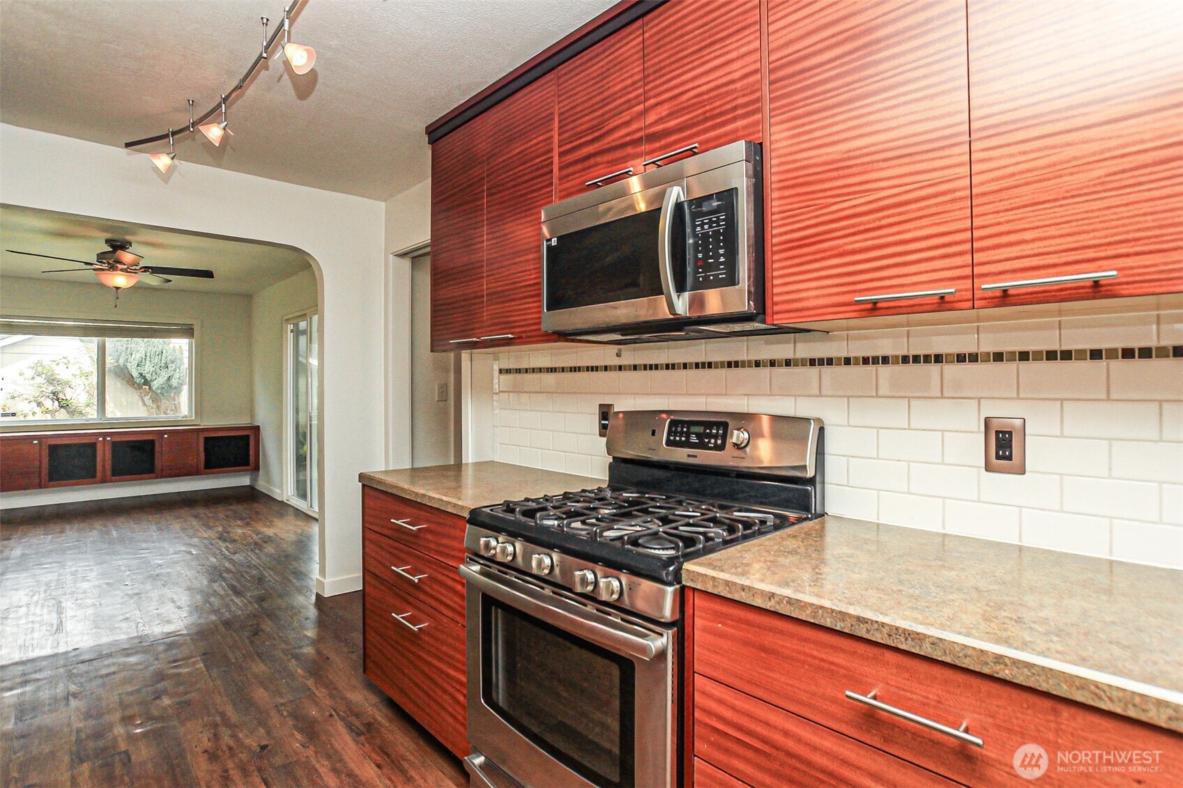 6426 G Street Property Photo 7