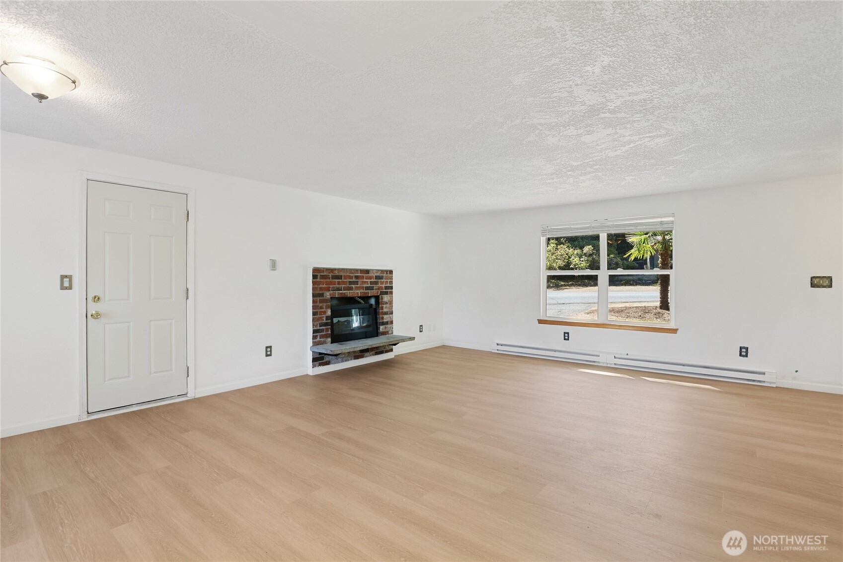 25950 Nw Circle Drive Property Photo 5