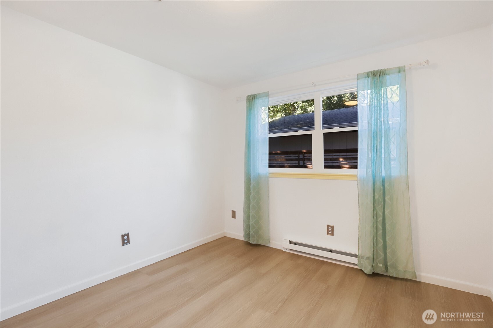 25950 Nw Circle Drive Property Photo 17