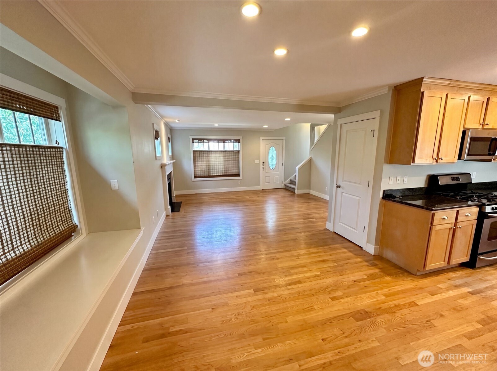 1553 58th Street Property Photo 5
