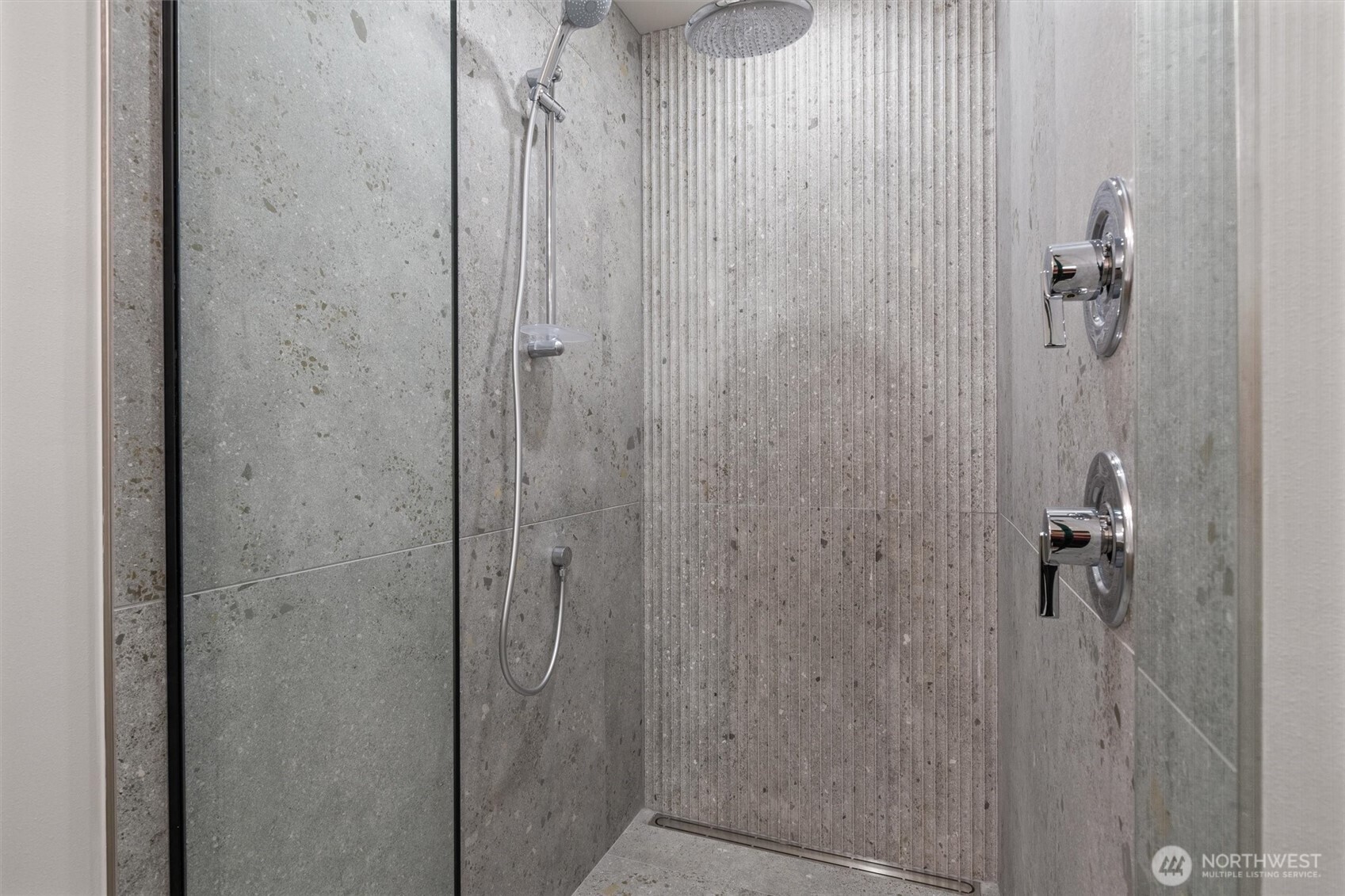 1407 29th Avenue B Property Photo 21
