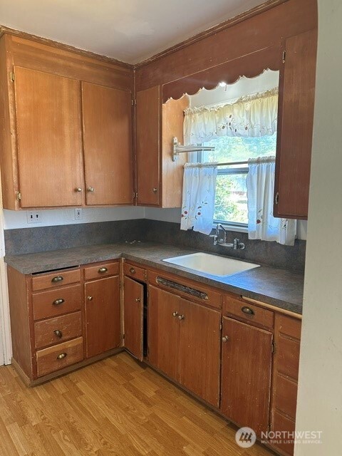 4137 54th Avenue Property Photo 4