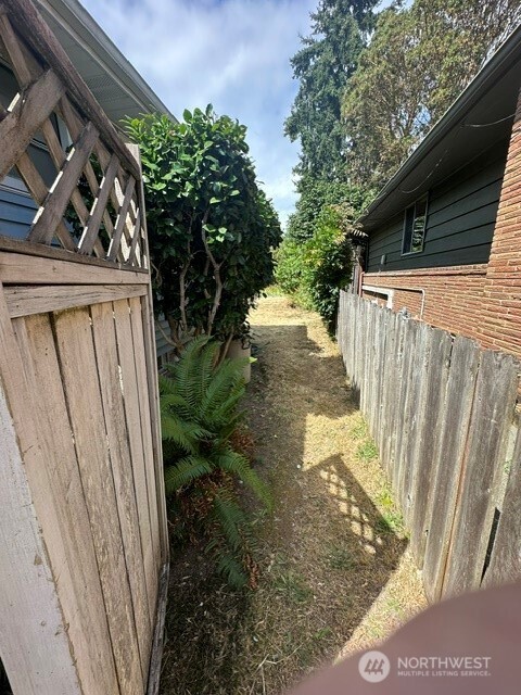4137 54th Avenue Property Photo 20