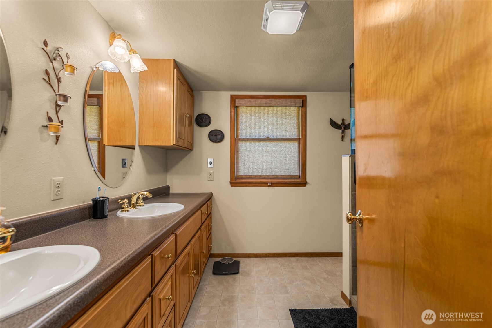 1204 Madison Property Photo 12