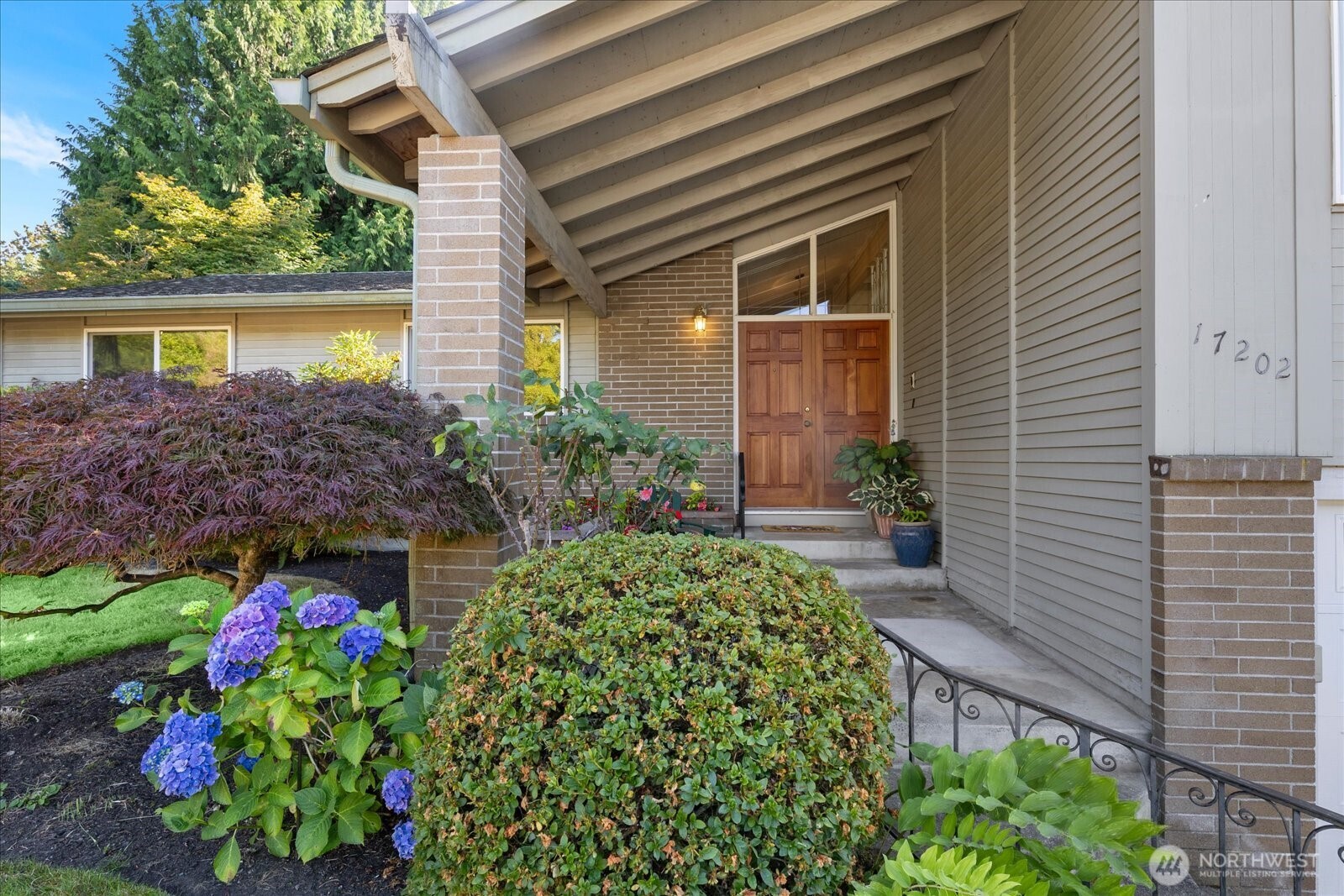17202 Sealawn Place Property Photo 2