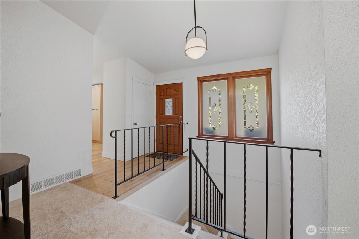 20215 41st Place Property Photo 3