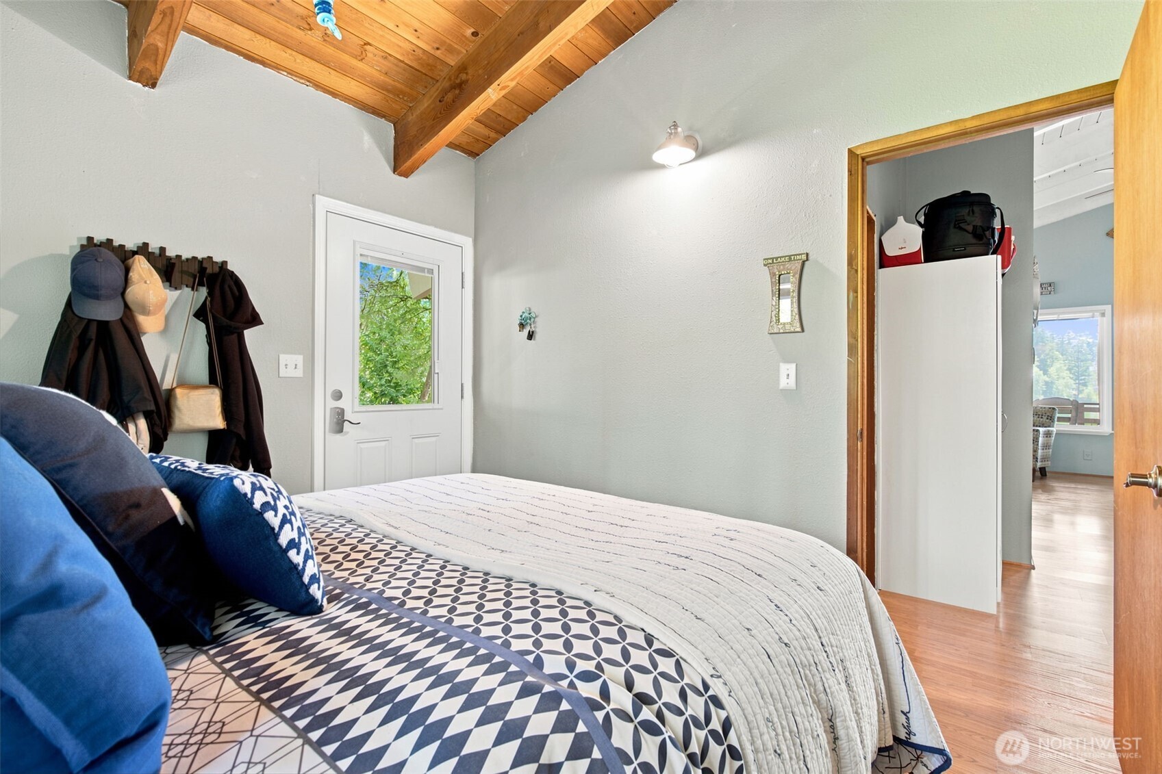 1907 194th Avenue Property Photo 17