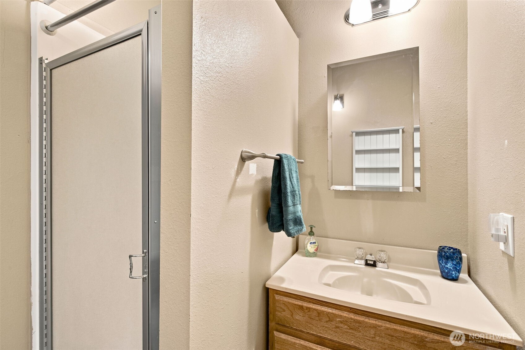 1907 194th Avenue Property Photo 19