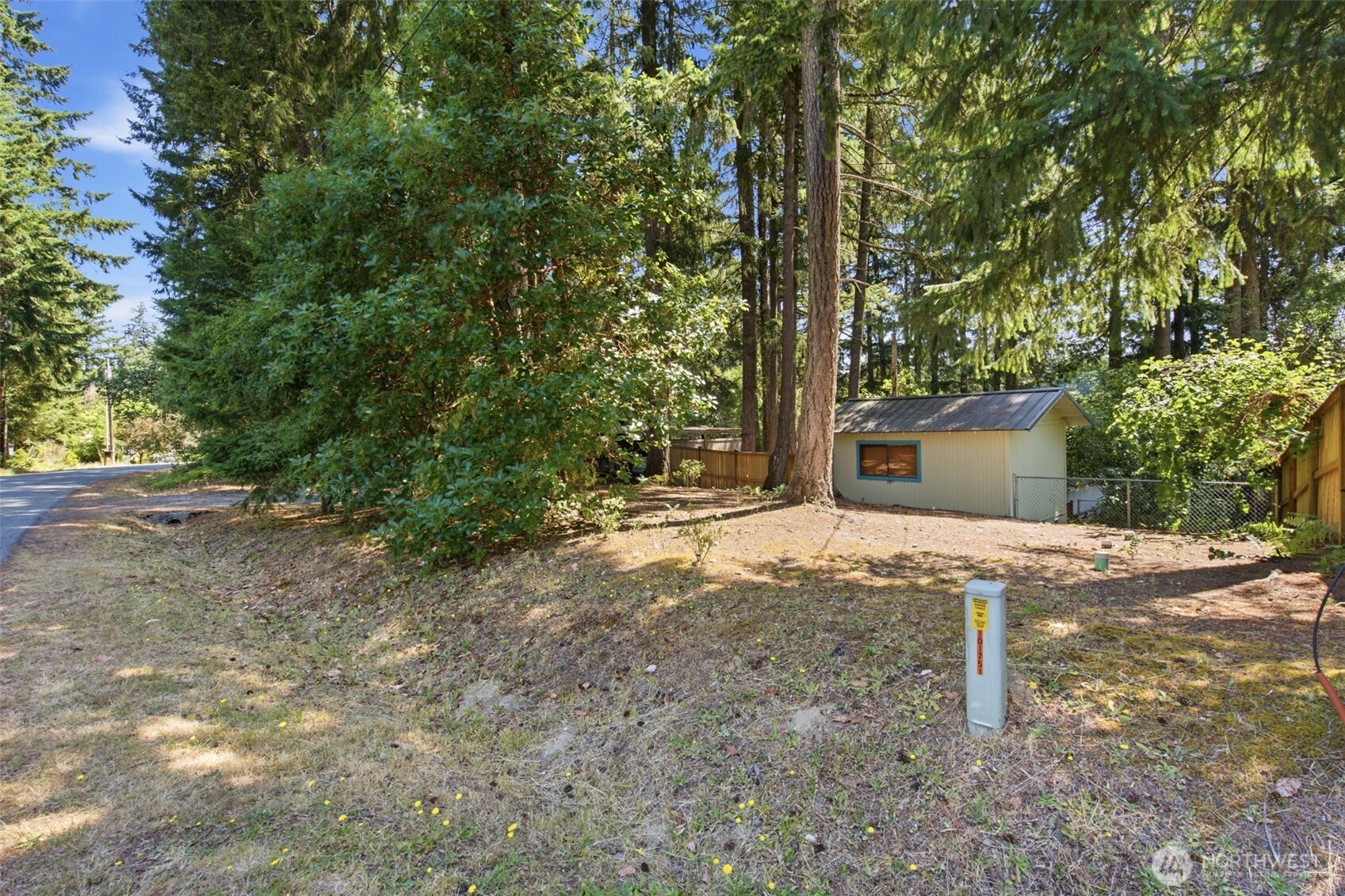 1907 194th Avenue Property Photo 35