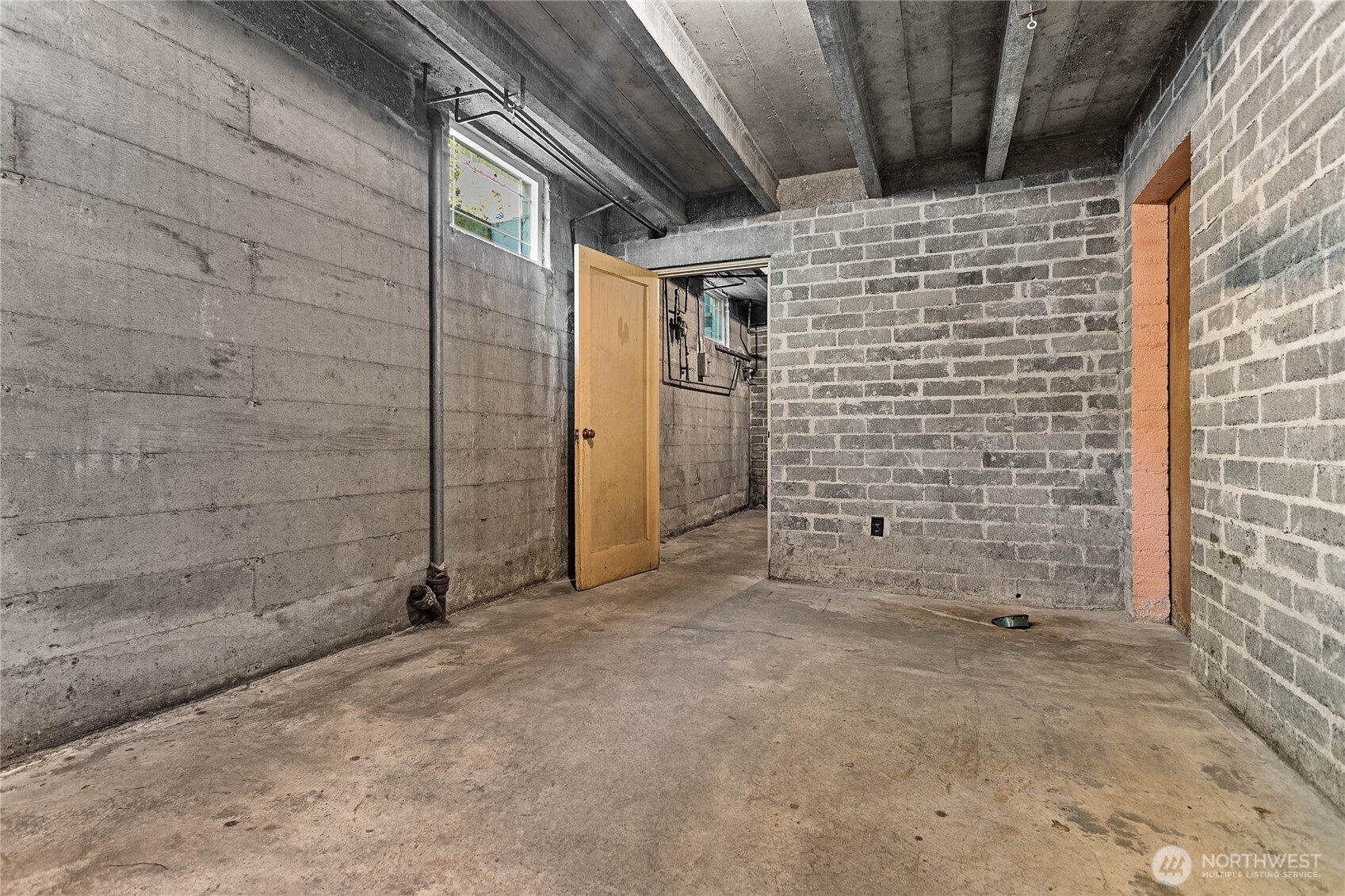 2716 Cornwall Avenue Property Photo 20
