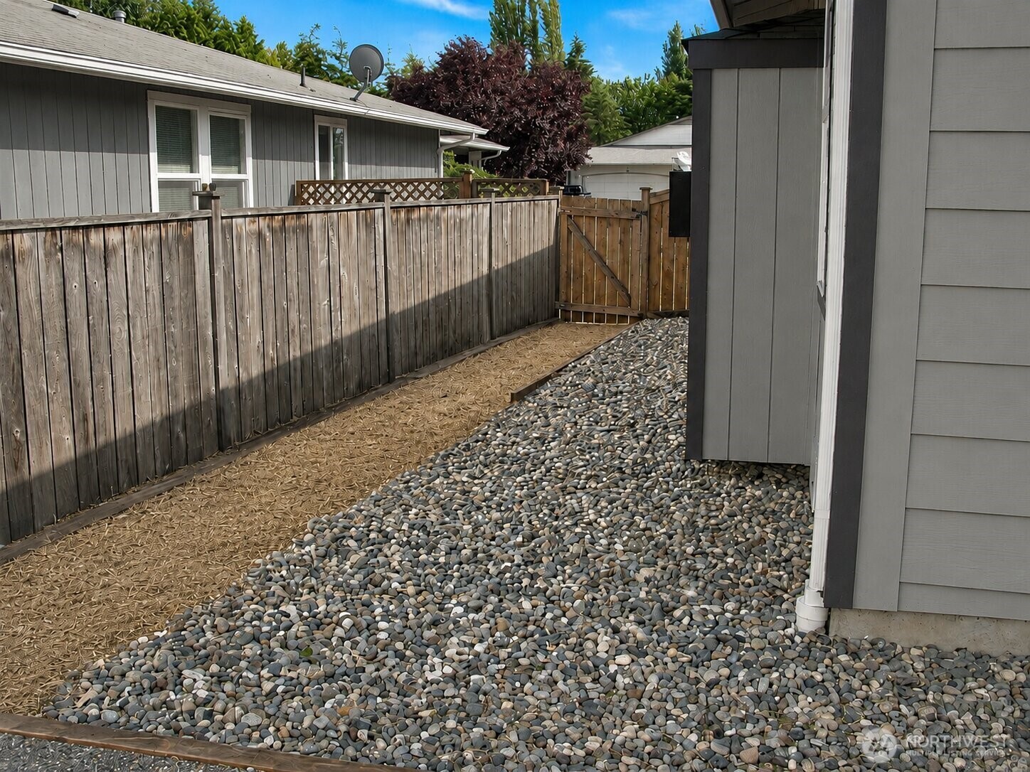 5411 99th Place A/b Property Photo 20