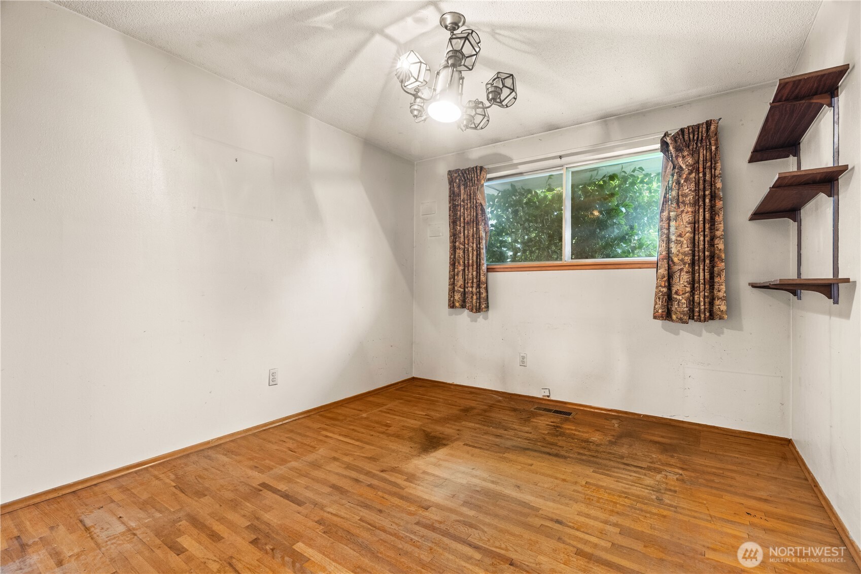 15024 16th Avenue Ct Property Photo 9