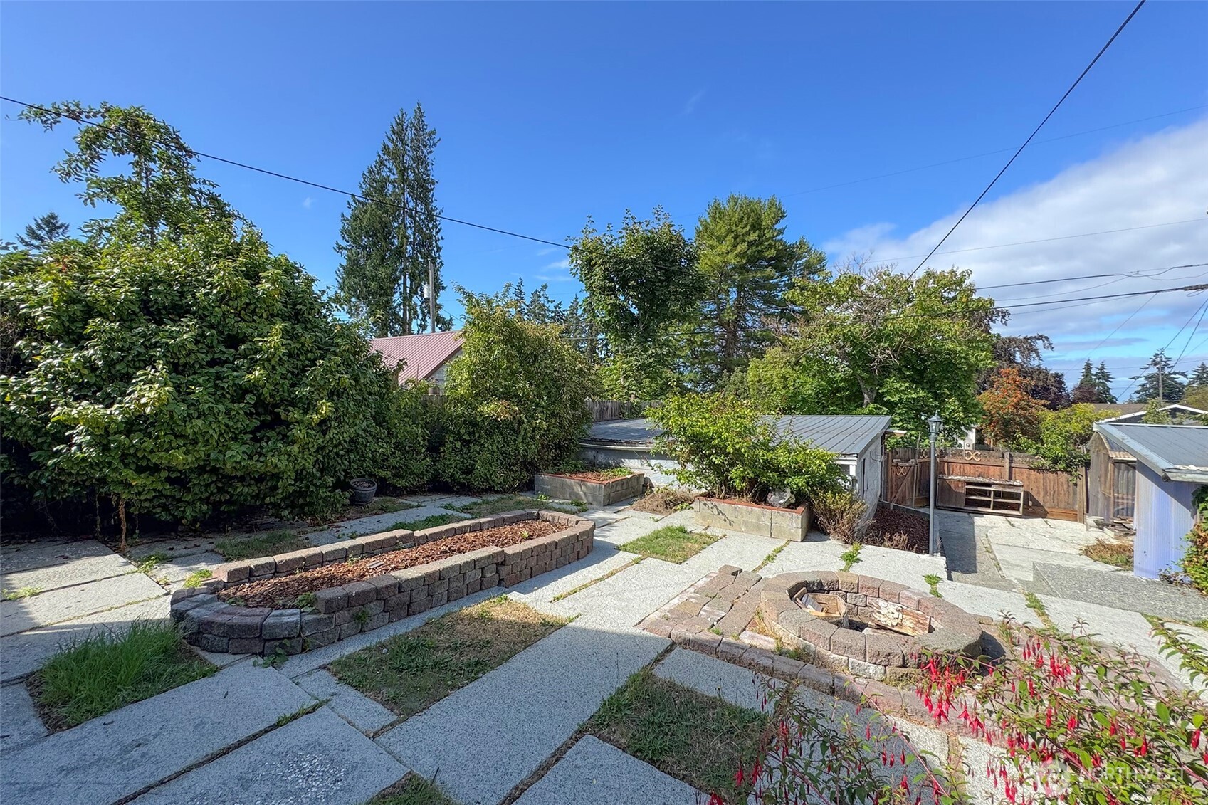 519 W 15th Street Property Photo 31