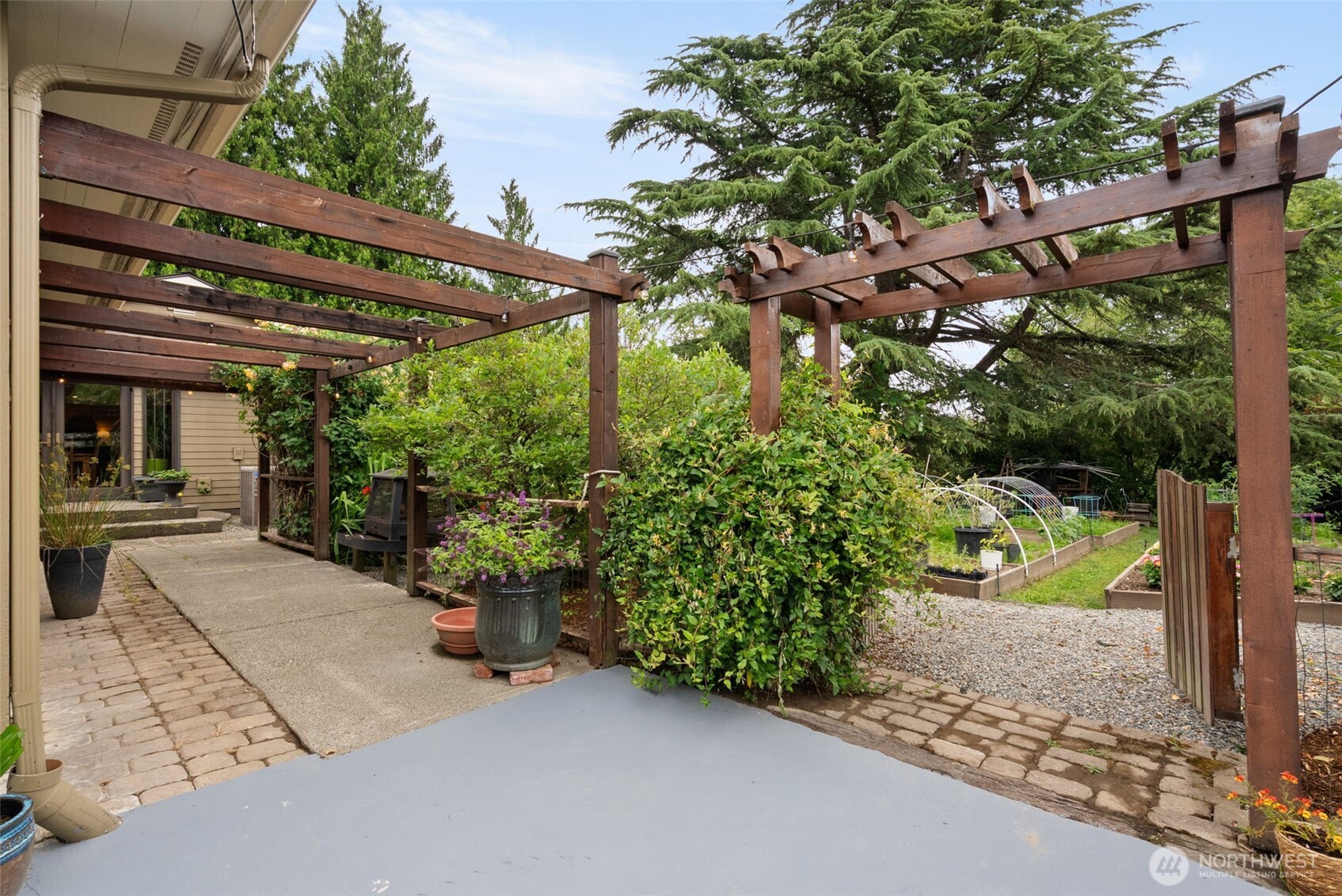 6717 56th Street Property Photo 15