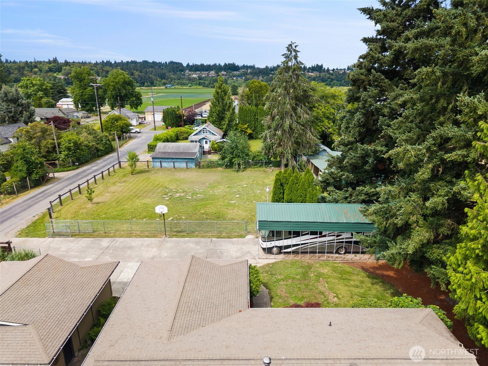 6717 56th Street Property Photo 18