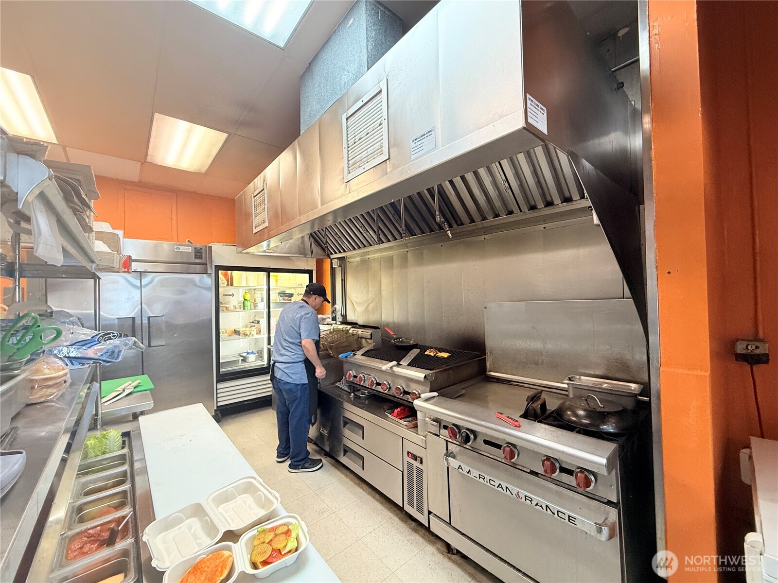 2560208 Property Photo 3