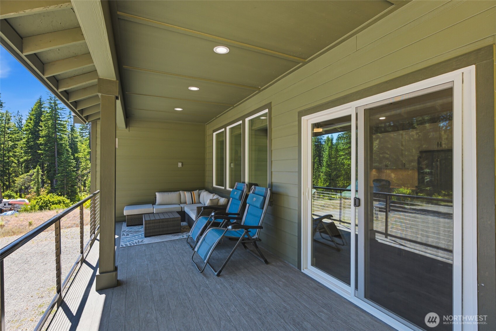 811 Wadsworth Loop Property Photo 18