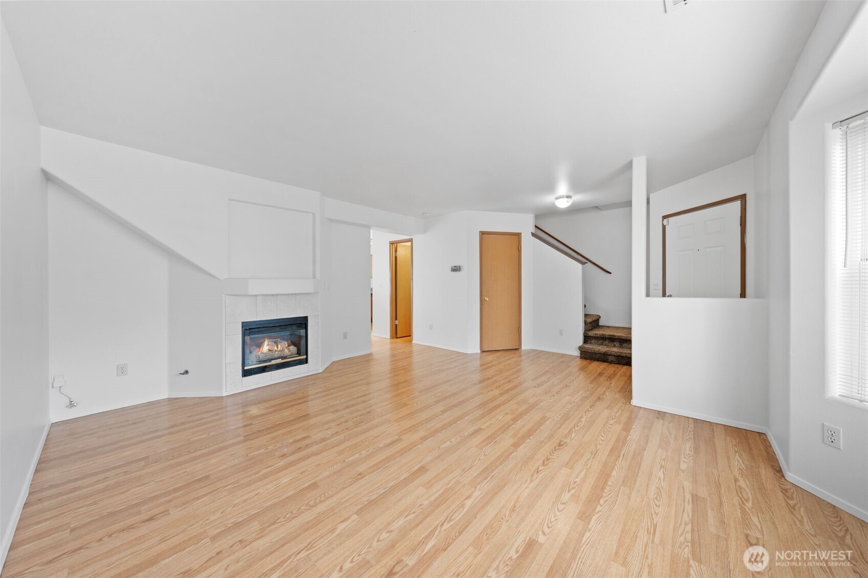 4001 S 74th Street B Property Photo 3