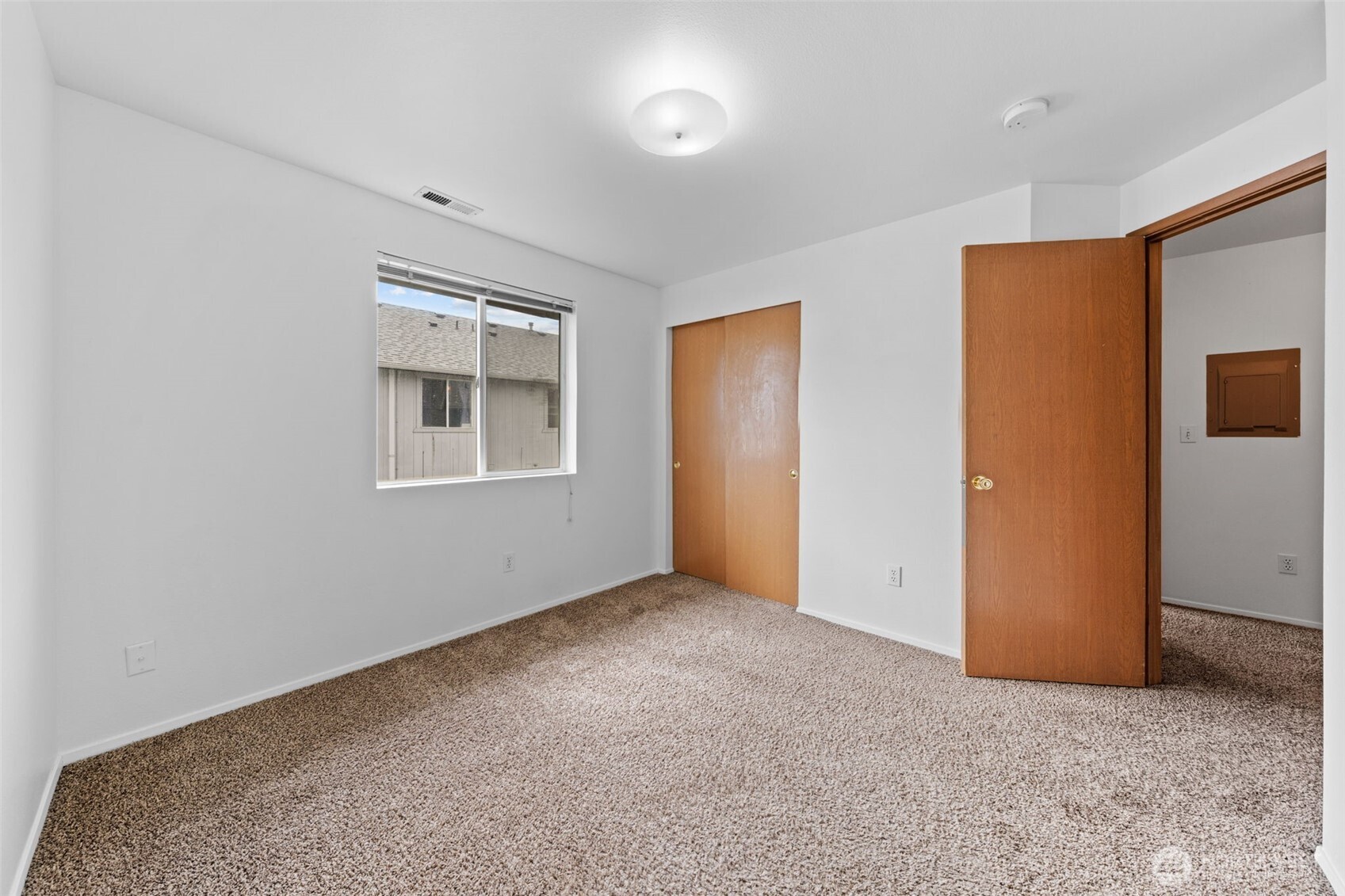 4001 S 74th Street B Property Photo 13