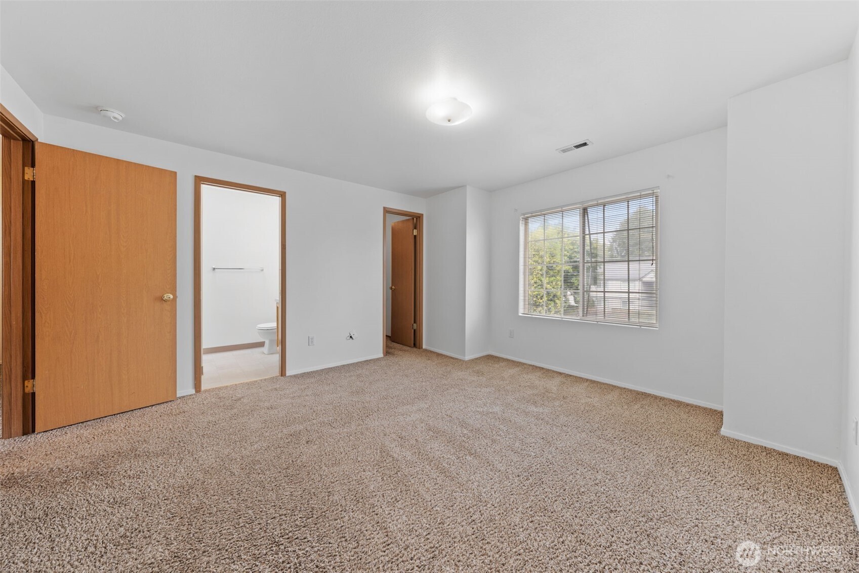 4001 S 74th Street B Property Photo 16