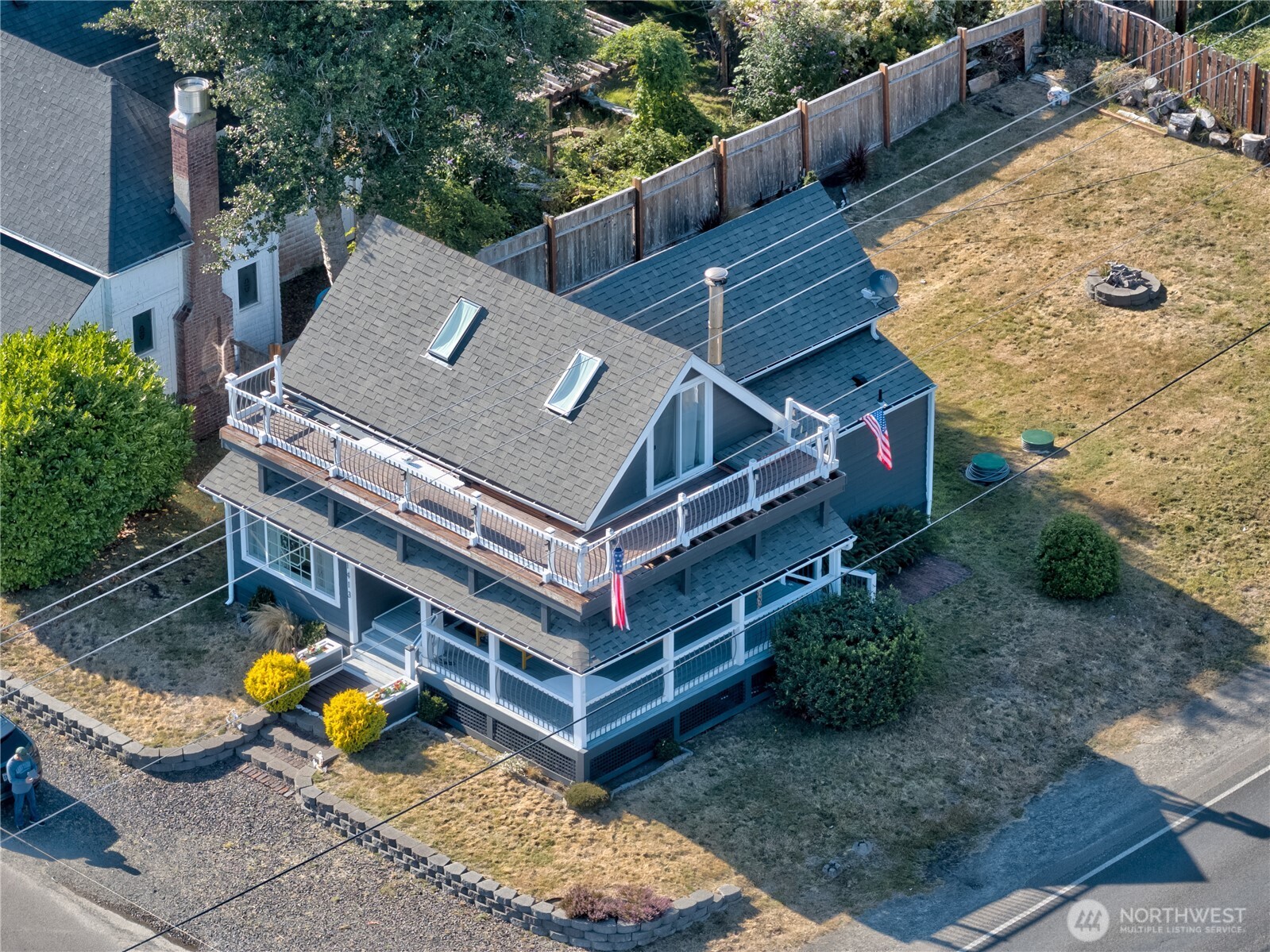 1413 262nd Place Property Photo 3