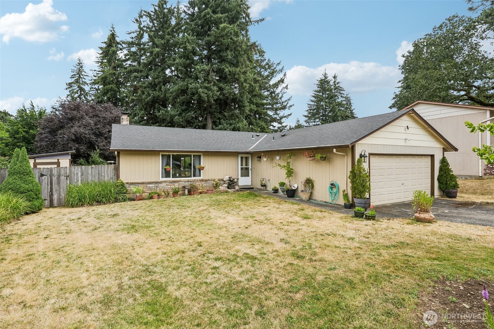 14708 Ne 37th Street Property Photo 2
