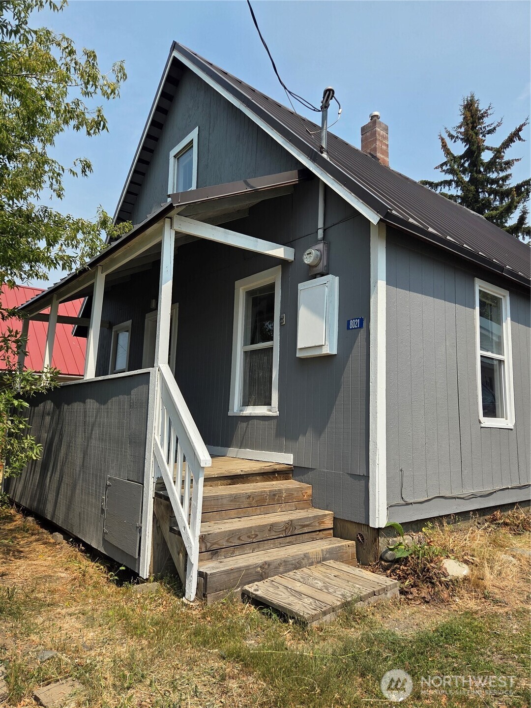 8021 State Route 903 Property Photo 1
