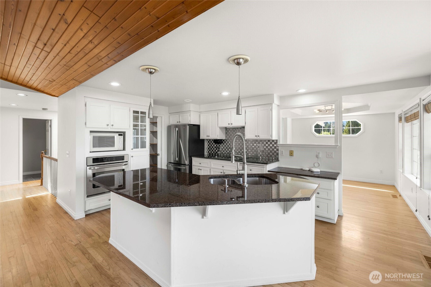 20801 Hermway Heights Place Property Photo 13