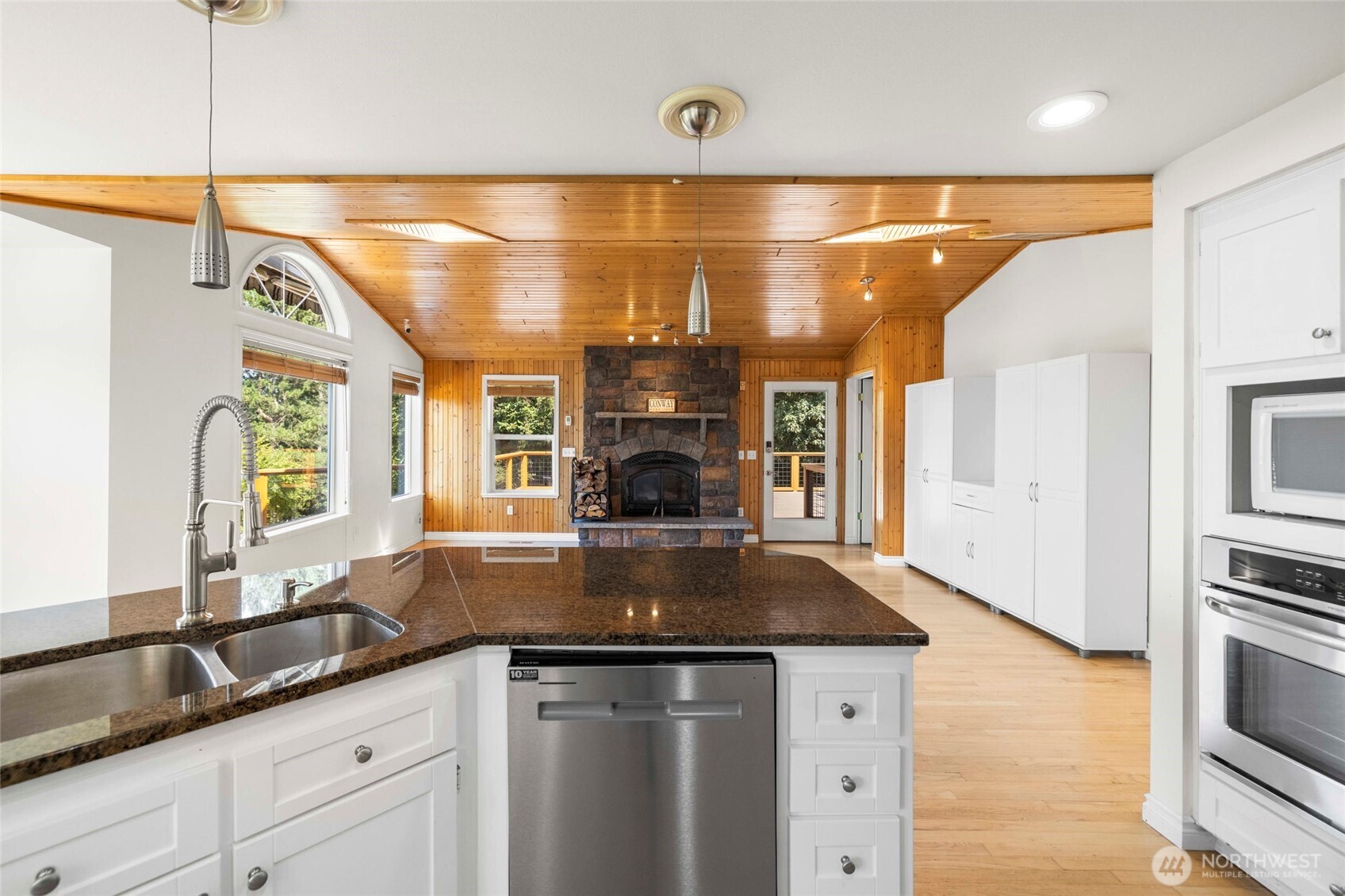 20801 Hermway Heights Place Property Photo 14