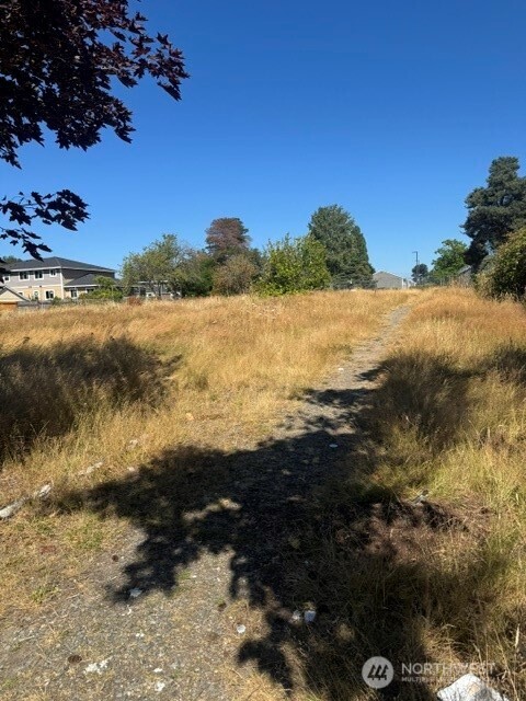 7011 E Mckinley Avenue Property Photo 3