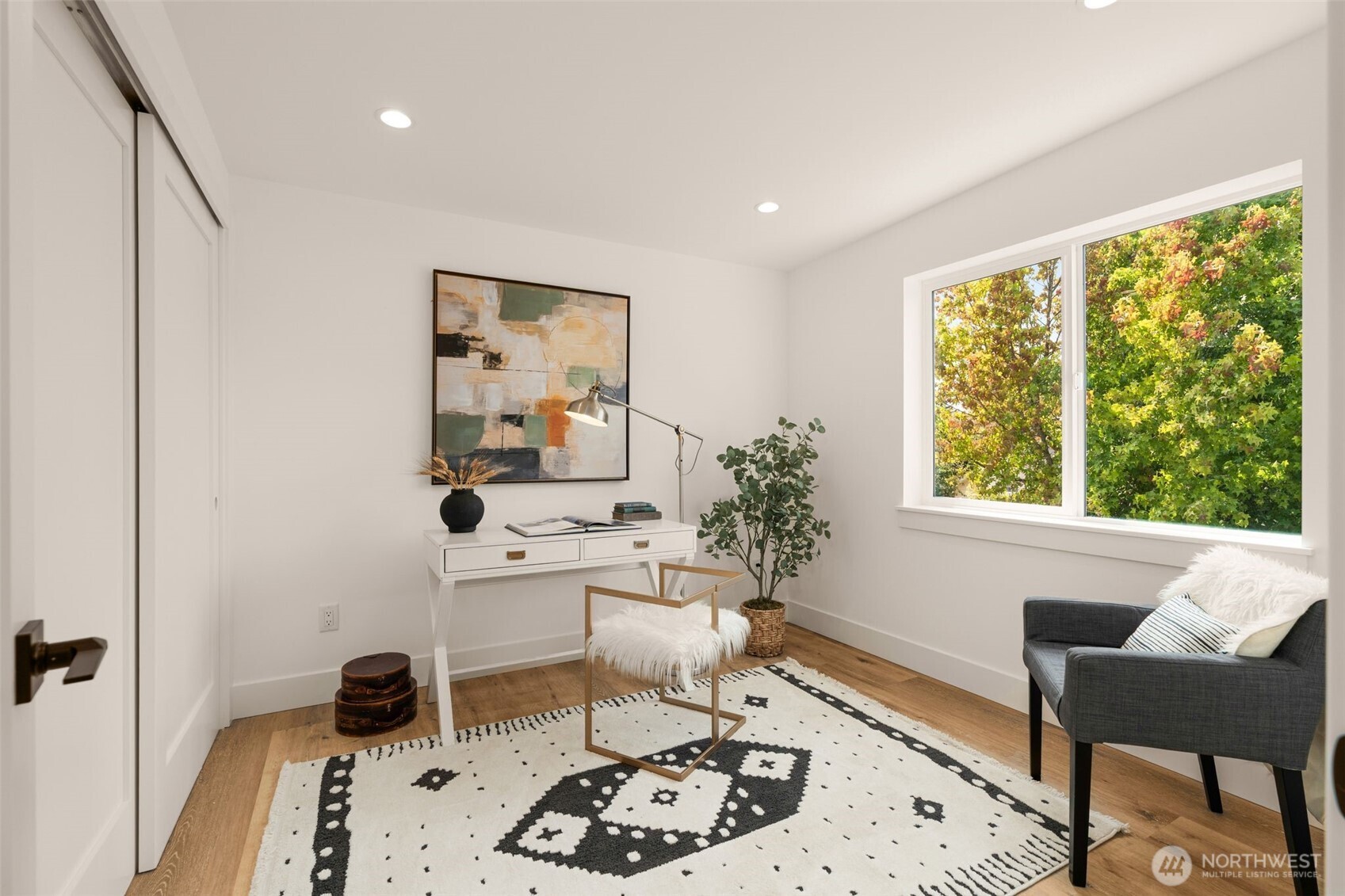9251 Palatine Avenue C Property Photo 16