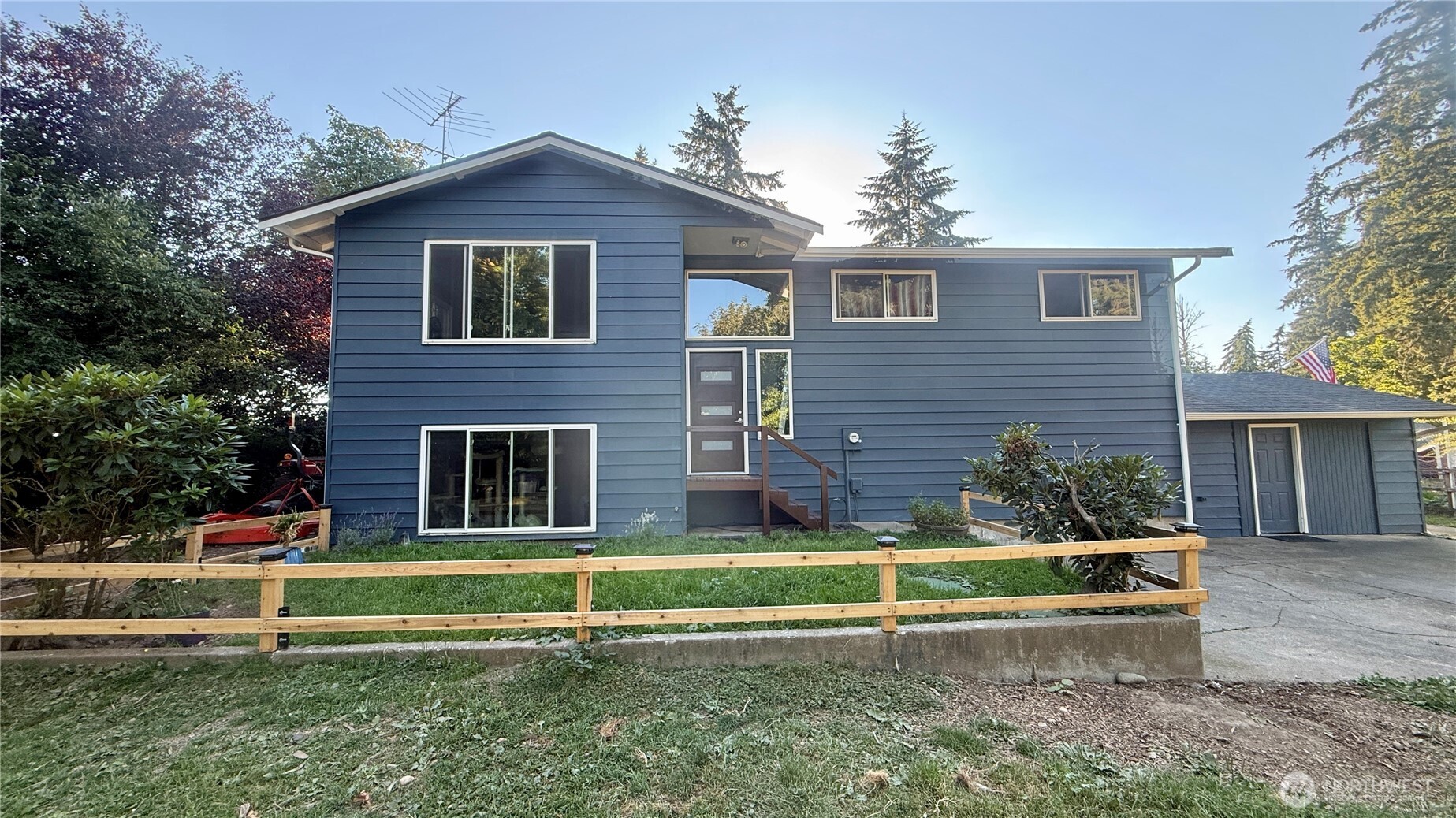 22045 Peter Grubb Road Property Photo 1