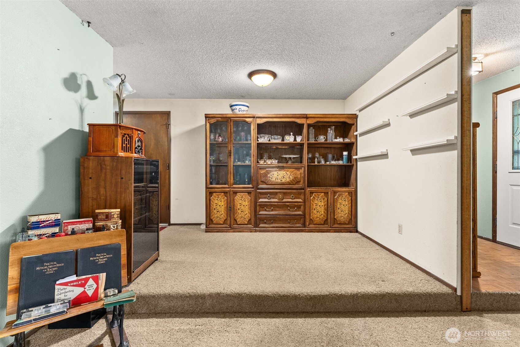 341 Frogner Road Property Photo 9