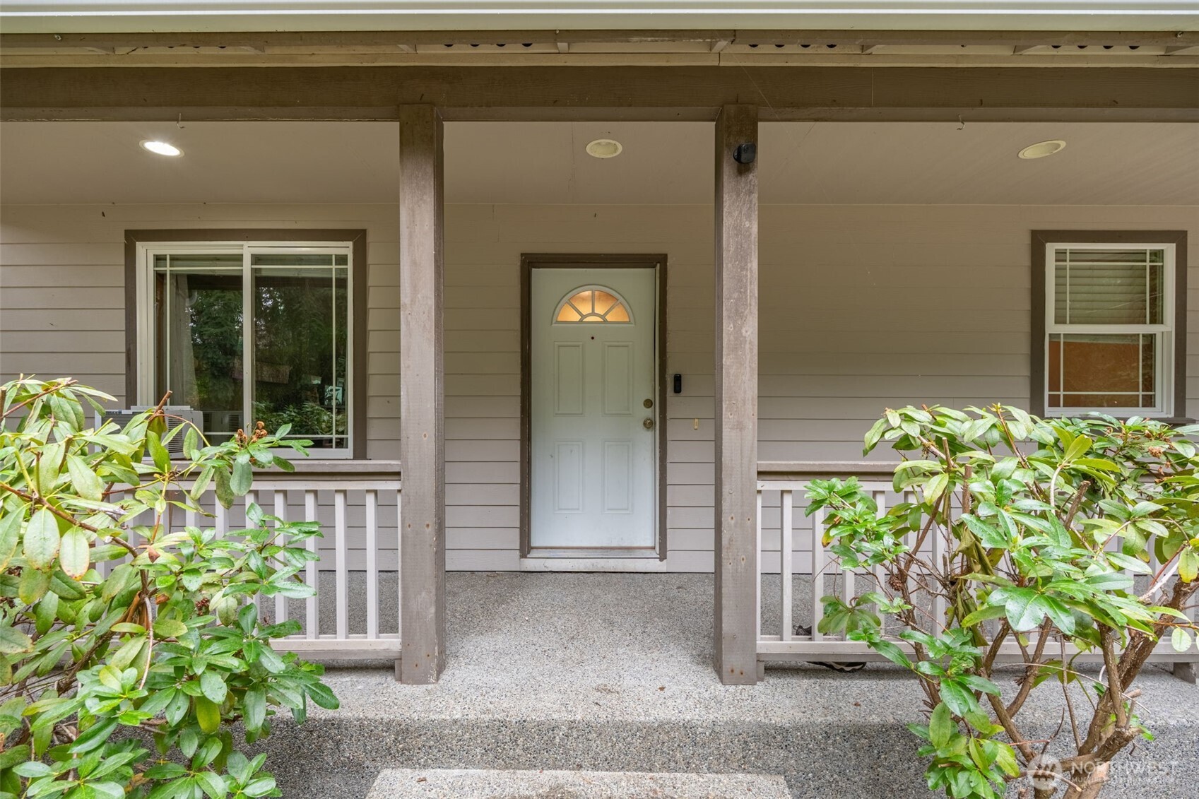 17015 Arborvitae Court Property Photo 3
