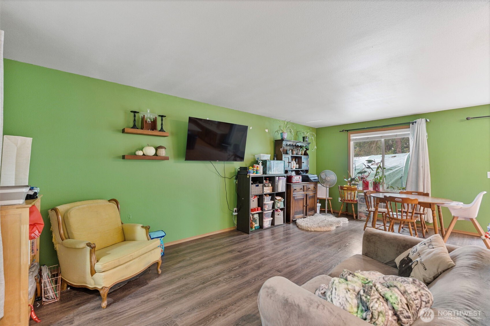17015 Arborvitae Court Property Photo 5