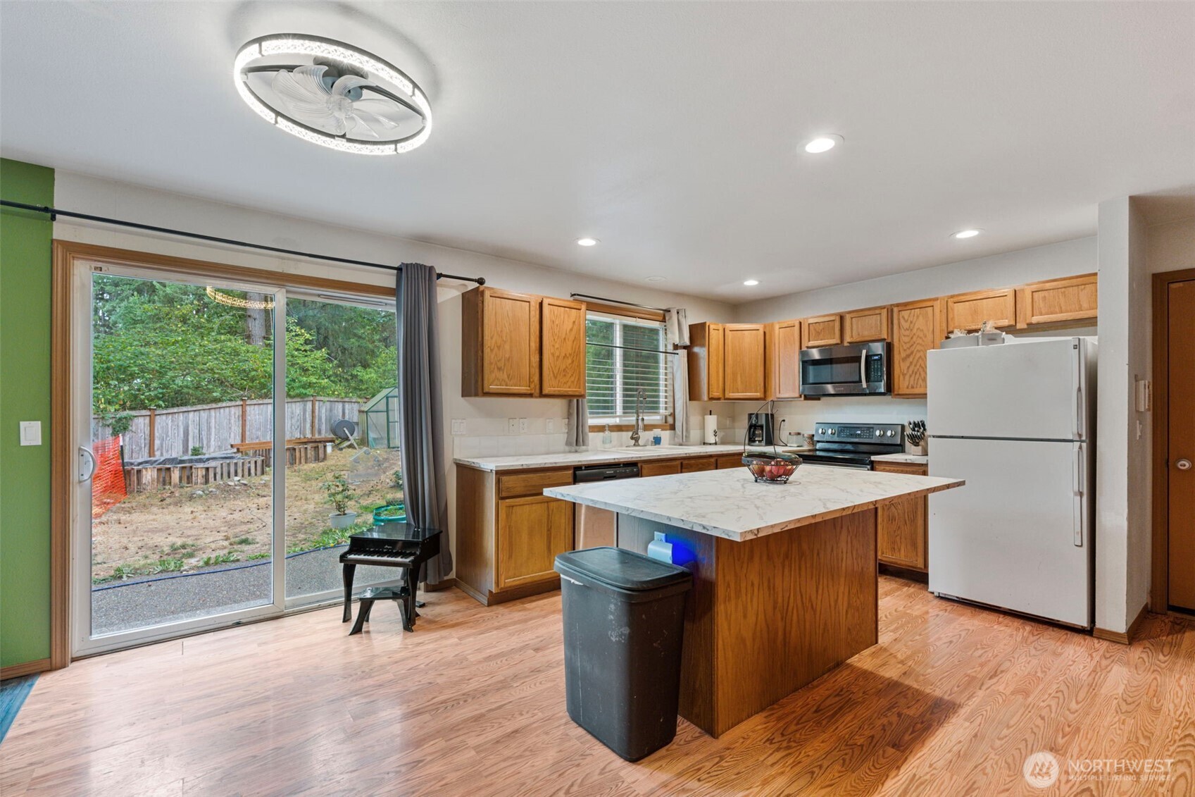 17015 Arborvitae Court Property Photo 11