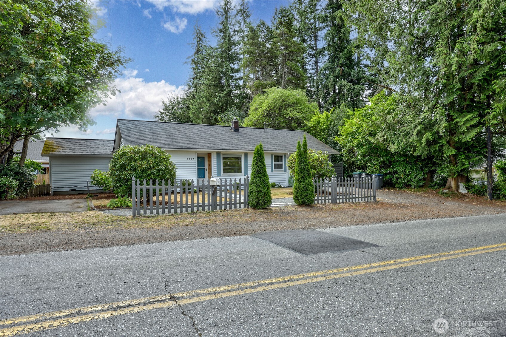 2227 Sidney Avenue Property Photo 1