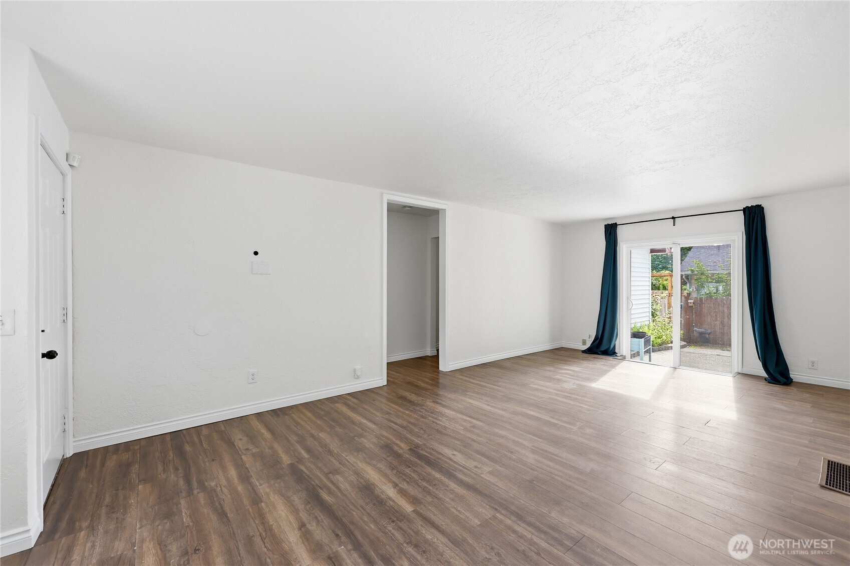 2227 Sidney Avenue Property Photo 8